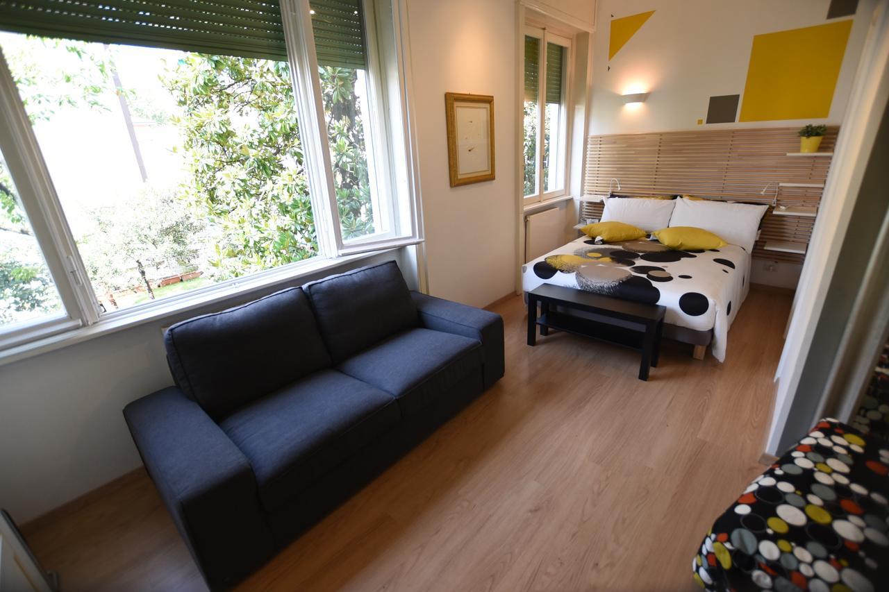 Le Rondinelle Apartment โกโม ภายนอก รูปภาพ