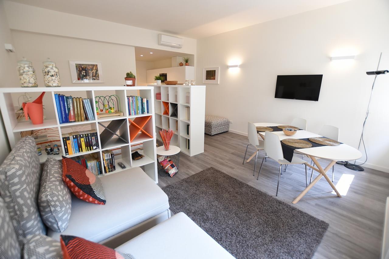 Le Rondinelle Apartment โกโม ภายนอก รูปภาพ